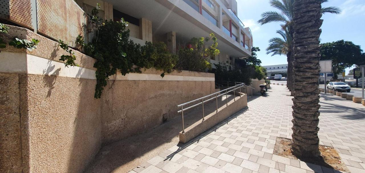 Bnbisrael Apartments - Ramat Yam Marine Herzelia Екстериор снимка