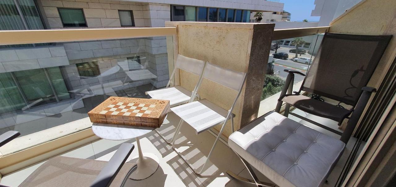 Bnbisrael Apartments - Ramat Yam Marine Herzelia Екстериор снимка