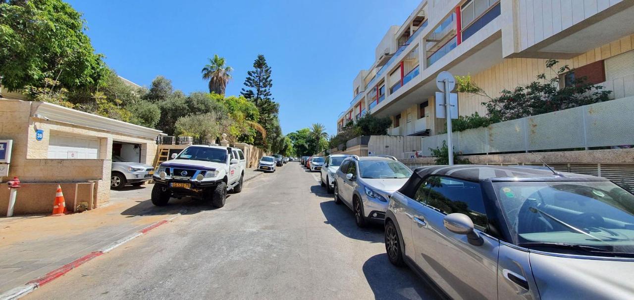 Bnbisrael Apartments - Ramat Yam Marine Herzelia Екстериор снимка